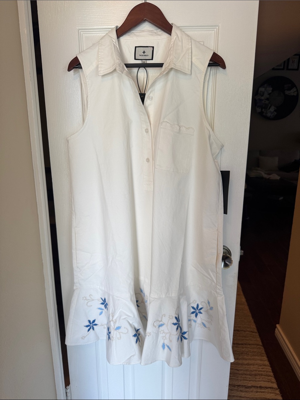 Sleeveless White Embroidered Cotton Dress -
